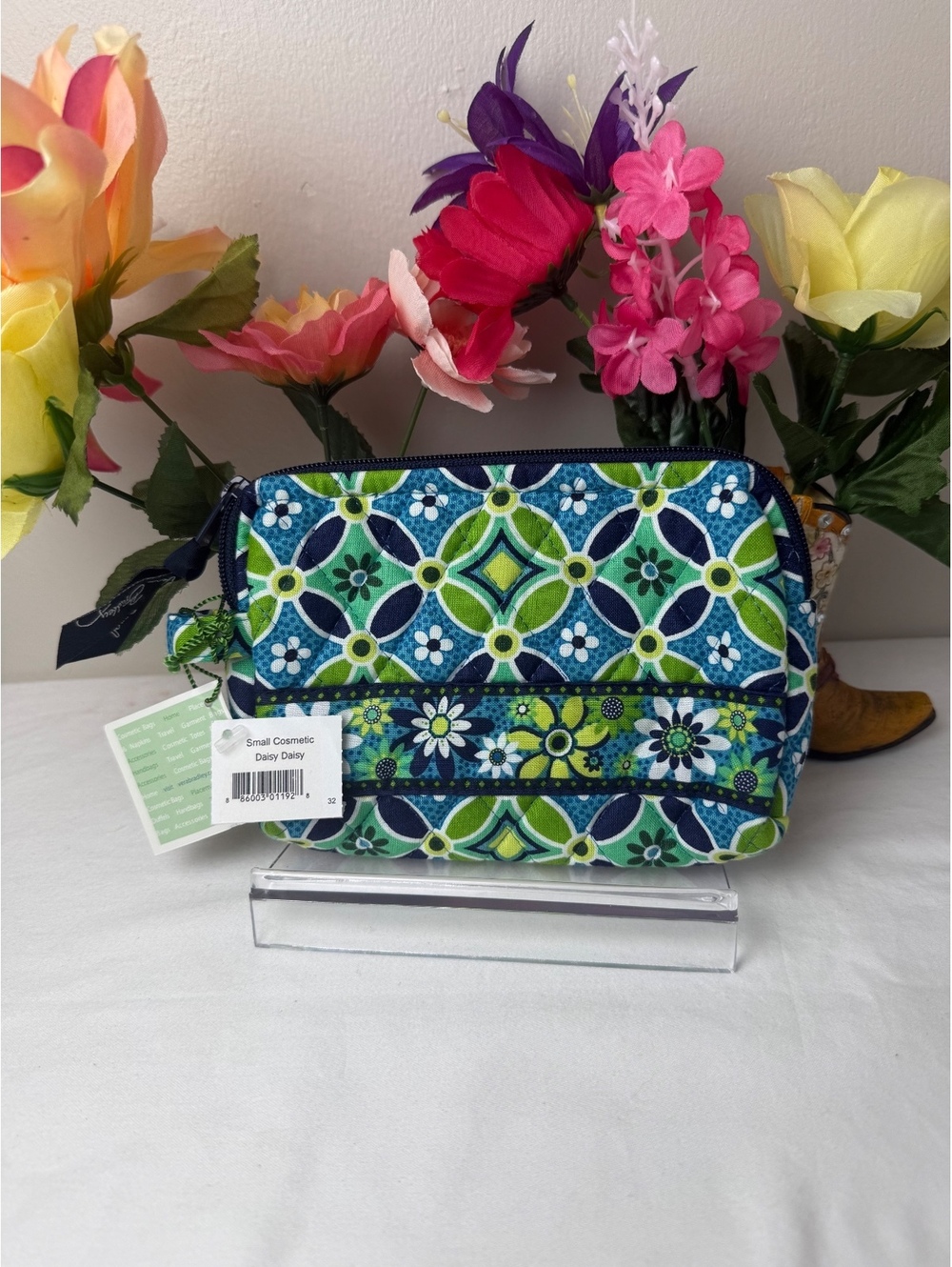 NWT Vera Bradley Daisy Daisy Small Cosmetic Bag Floral Organizer Retired